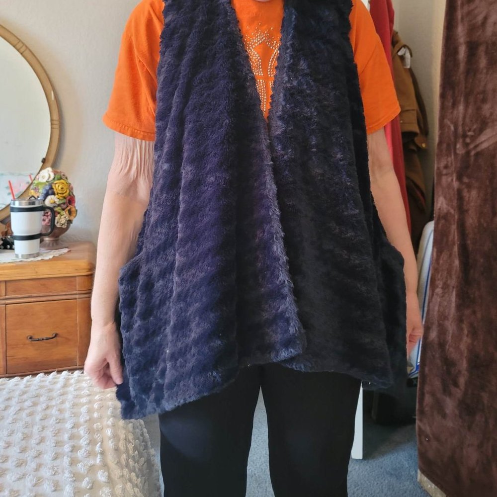Giuliana sculpted faux blue fur draped vest